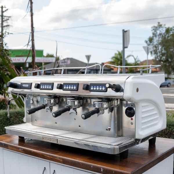 Pre Loved 3 Group Expobar 20 Anp Ruggero Commercial Coffee machine