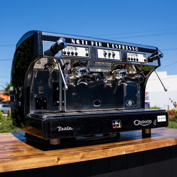 Pre-Loved Astoria Perla 2 Group Coffee Machine – Tall Cup | Black