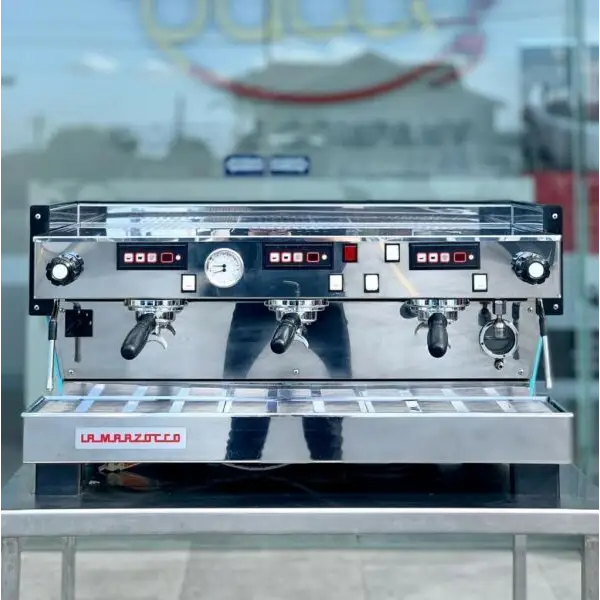 Immaculate La Marzocco 3 Group Linea Timers Commercial