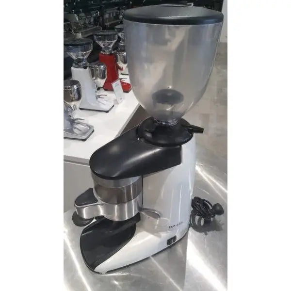 Pre-Owned Compak K6 Automatic Commercial Coffee Bean