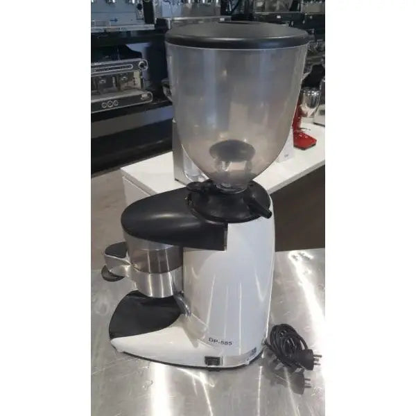 Pre-Owned Compak K6 Automatic Commercial Coffee Bean