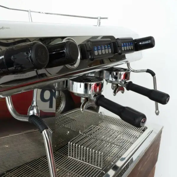 Pre Owned Immaculate 2 Group Expobar Rugerro Coffee Machine