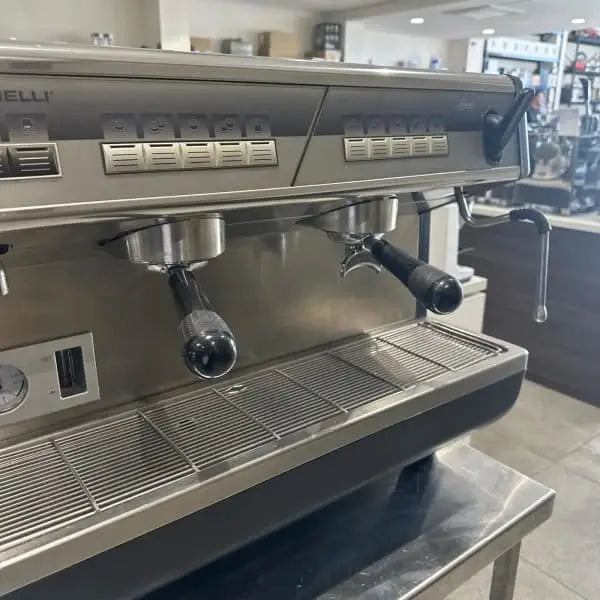 Used 2 Group 15 Amp Nuova Simoneli Appia Commercial Coffee