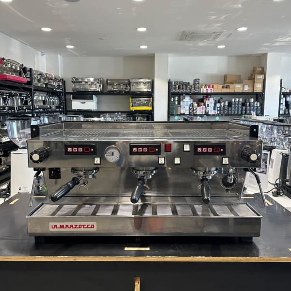 Pre Owned Immaculate 3 Group Linea AV With Shot Timers Coffee Machine