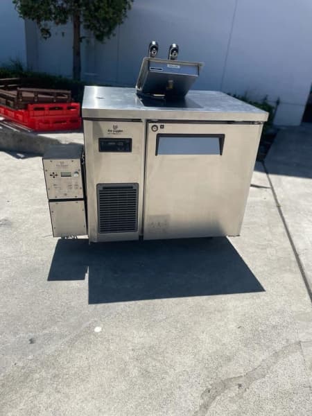 Pre Owned Single door Milk Juggler