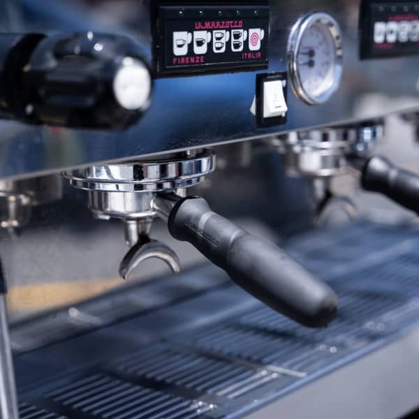 Immaculate Pre Owned La Marzocco Linea AV COMMERCIAL COFFEE MACHINE