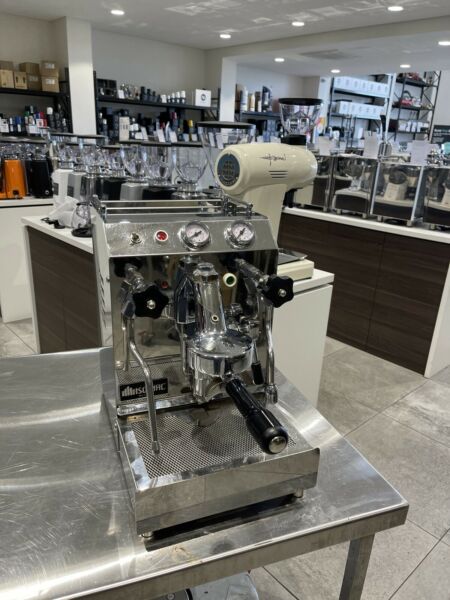 Pre Owned E61 Heat Exchange Italian Semi Commercial Coffee Machine