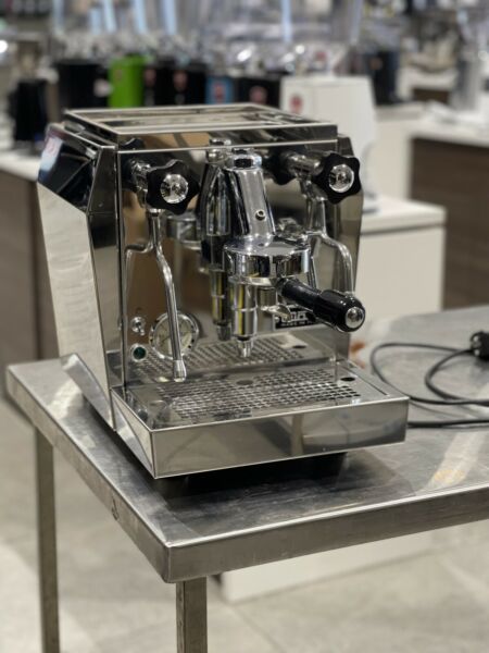 Great E61 Rocket Giotto E61 Semi Commercial Coffee Machine