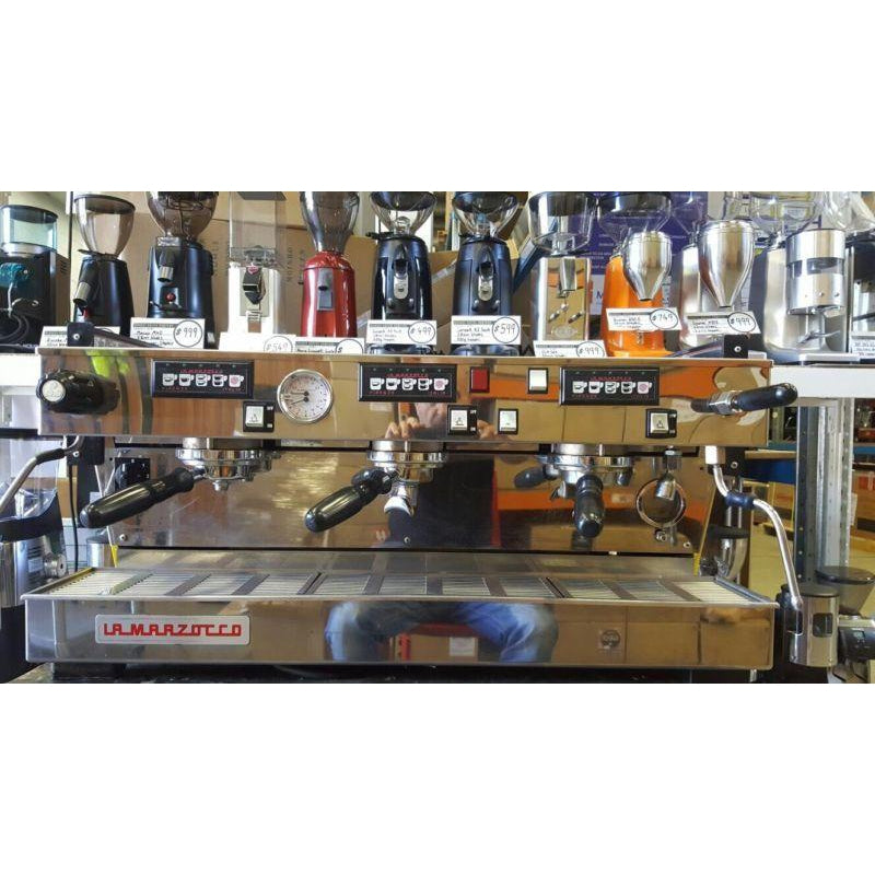 La Marzocco Pre-Owned 3 Group La Marzocco Linea AV Commercial Coffee Machine