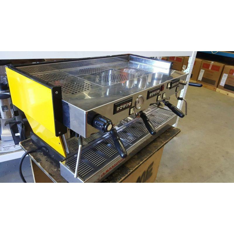 La Marzocco Pre-Owned 3 Group La Marzocco Linea AV Commercial Coffee Machine