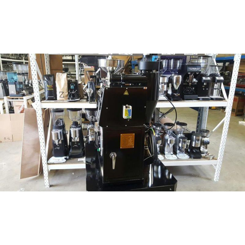 1KG Electric Coffee Roaster at DI PACCI Di Pacci Coffee Company DI PACCI NEW ZEALAND