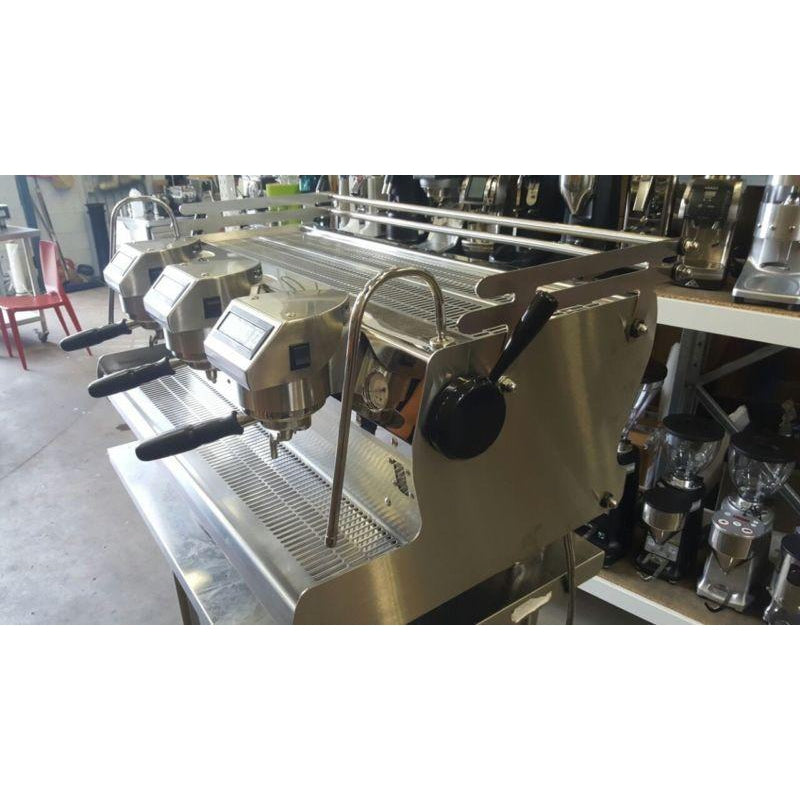 Pre-Owned 3 Group Synesso Cyncra Volumetric Commercial Coffee Machine
