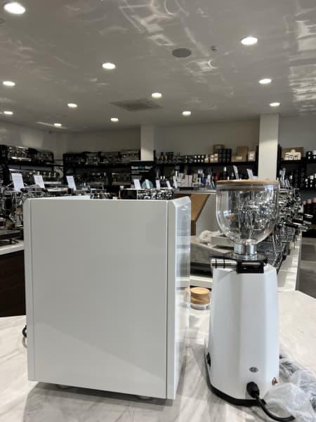 Brand New White & Timber Bellezza Chiara & Piccola Grinder Package