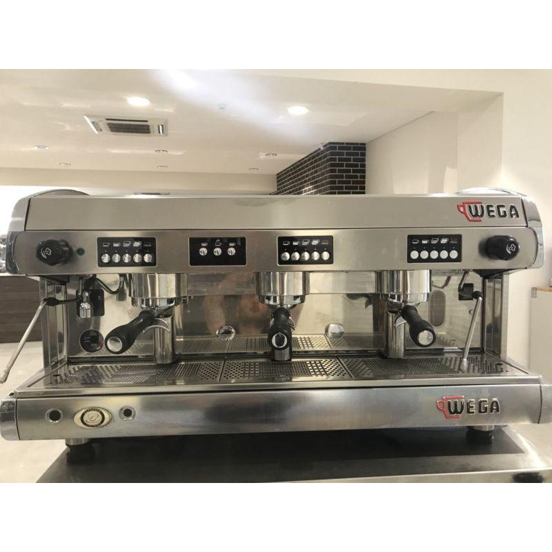 Cheap 3 Group Pre-Owned Wega Polaris Chrome Commercial Coffee Machine