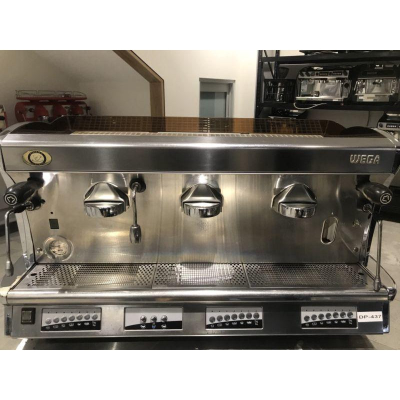 Cheap Pre-Owned 3 Group High Cup Wega Commercial Coffee Machine