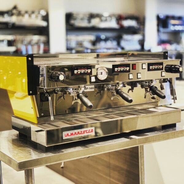 Used immaculate 3 Group La Marzocco Linea AV Commercial Coffee Machine