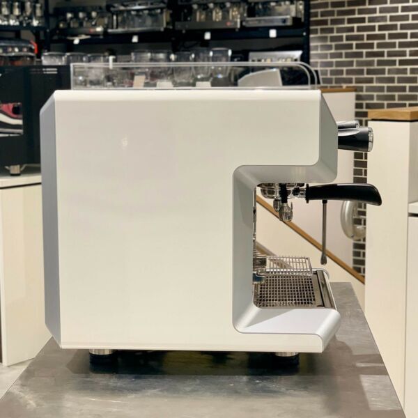Brand New Commercial One Group 10 amp Tank Coffee Machine