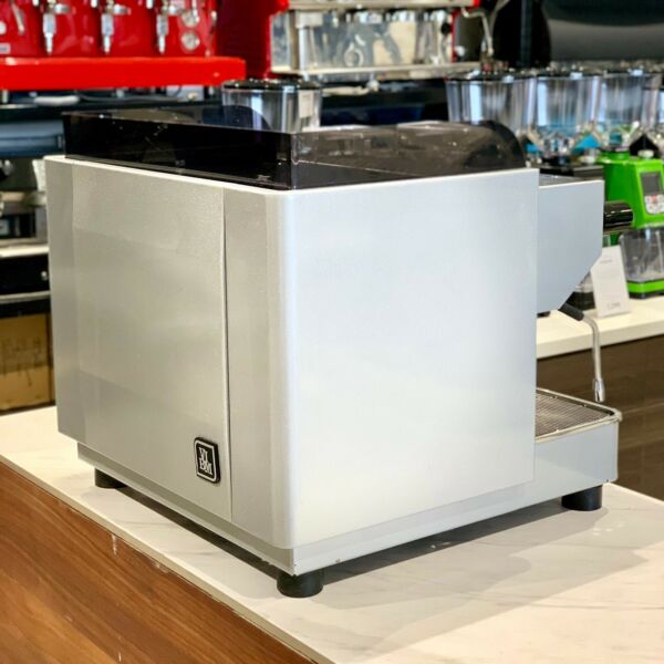 Immaculate Compact 15 Amp VBM Commercial Coffee Machine