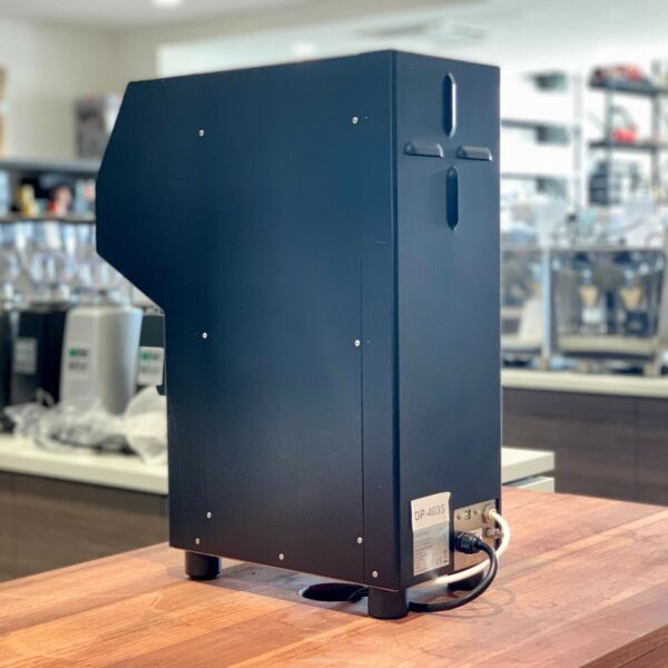 Pre Owned Custom Black Uber Milk Hot Milk Dispenser