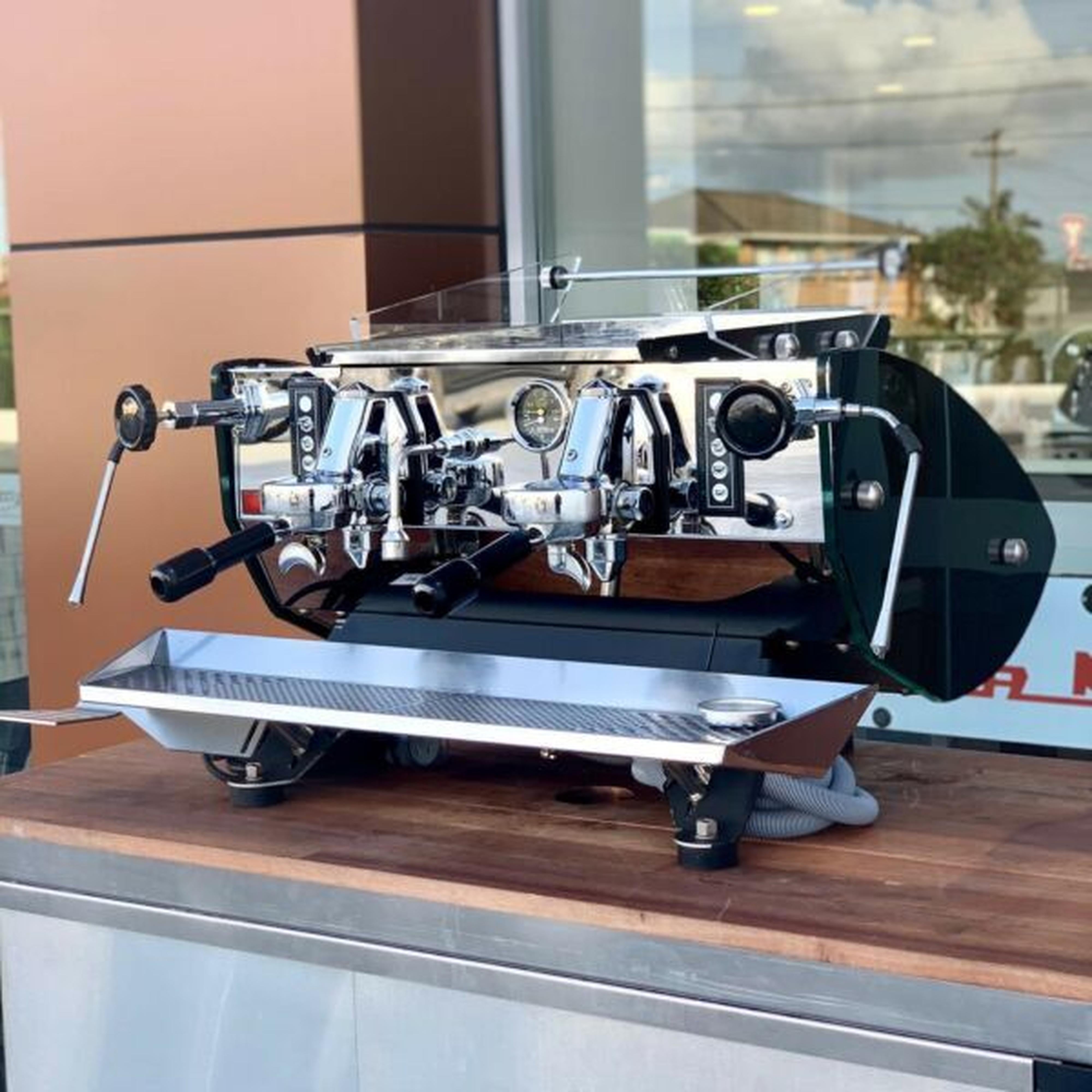 Immaculate 2 Group KVDW Mirrage Commercial Coffee Machine