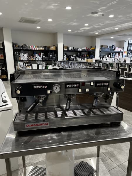 Late Model 3 Group La Marzocco Linea Black Commercial Coffee Machine