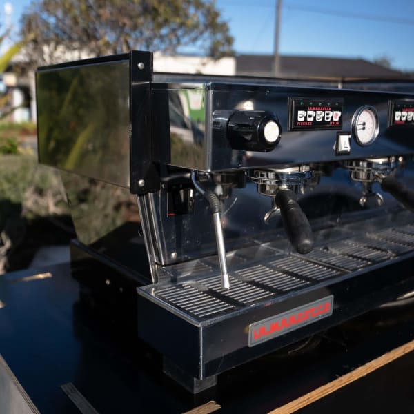 Clean Late Model 3 Group La Marzocco Linea Commercial Coffee Machine