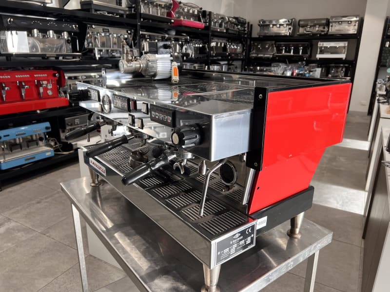 As New RED 3 Group La Marzocco Linea AV Commercial Coffee Machine