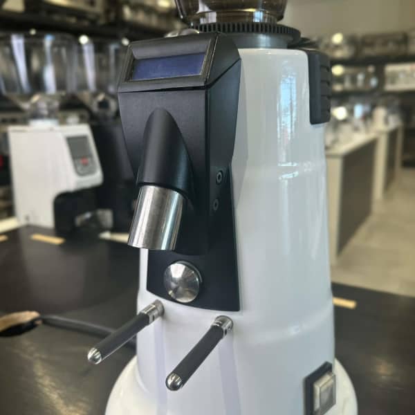 Clean Macap Pre Owned Electric Grinder In White