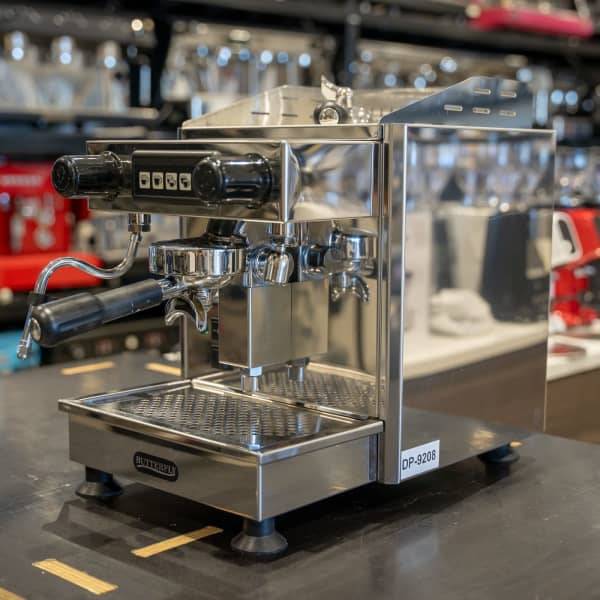 Stunning La Scala Butterfly Semi Automatic 10 Amp Coffee Machine