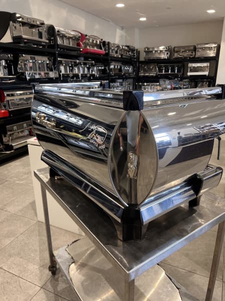 Beautiful Pre Owned La Marzocco GB5 Commercial Coffee Machine