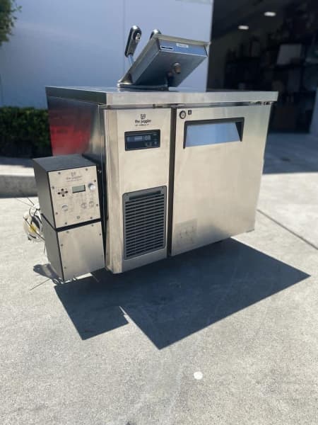 Pre Owned Single door Milk Juggler